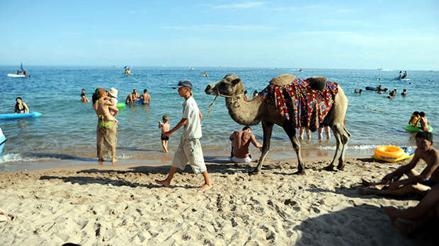 БОГАТЫЕ – В БИШКЕК, БЕДНЫЕ – В ДУБАЙ, В ЕВРОПУ – НИКТО: УНИКАЛЬНЫЕ ИТОГИ ТУРИСТИЧЕСКОГО СЕЗОНА