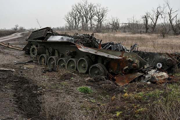 Leopard 1A5 ВСУ пытался убежать от дронов ВС РФ, но его все равно уничтожили