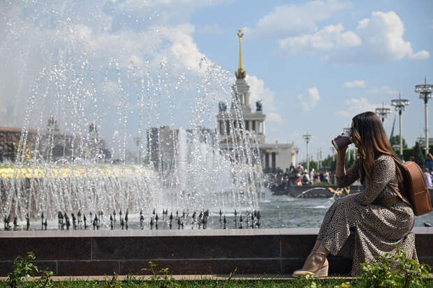 В Москве температура на Балчуге превысила 14°C