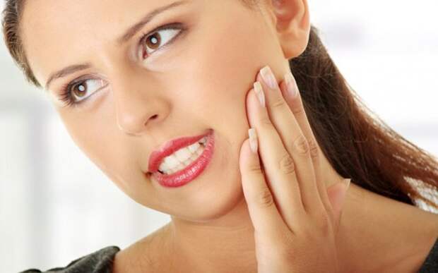 Как снять зубную боль? С помощью самых простых средств ты справишься с этой бедой