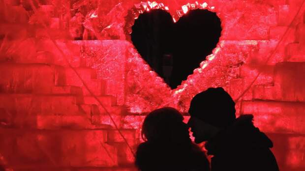 Праздник 14 февраля в России могут переименовать