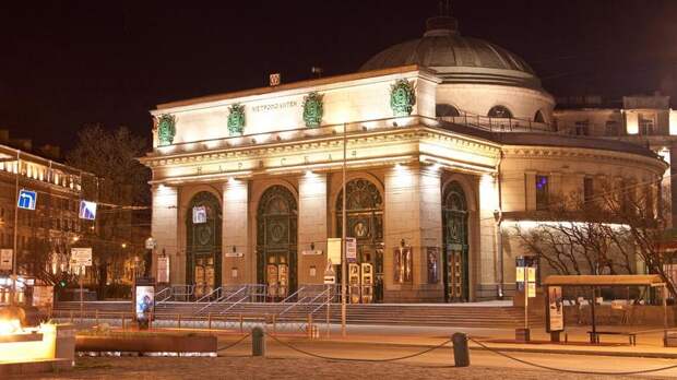 Станции петербургского метро «заминировали» от имени популярного тиктокера