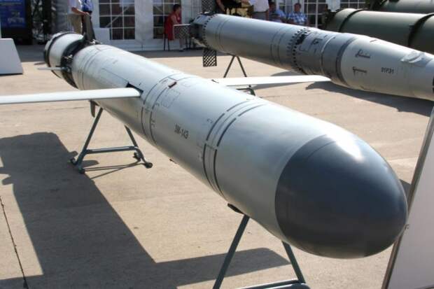 Россия доставила на Кубу ракеты "Калибр" и может их там оставить.