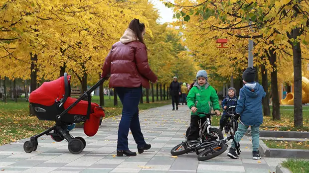 «Инструмент борьбы с бедностью»: правительство выделит дополнительные средства на поддержку семей с детьми