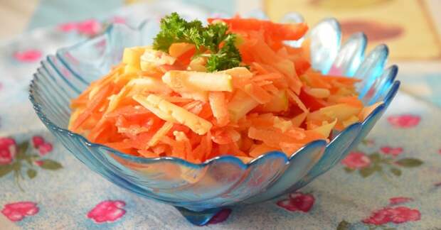 Морковный салат с сыром