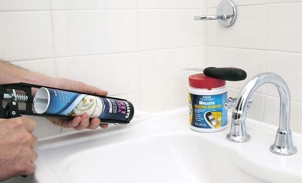 Обновляем силиконовые швы в ванной: советы и собственный опыт