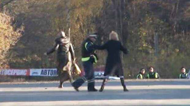 Отчаянные женщины прорывались сквозь оцепление во время спецоперации в Нижнем Новгороде