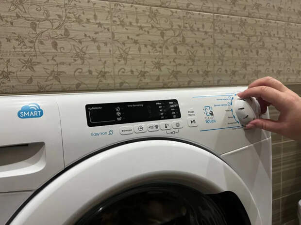 Зажмите 2 кнопки: как запустить самоочистку стиральной машины и забыть о плесени
