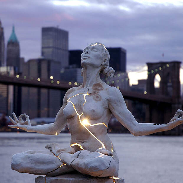 1. "Расширение" Пейдж Брэдли, Нью-Йорк, США скульптуры, страны, факты
