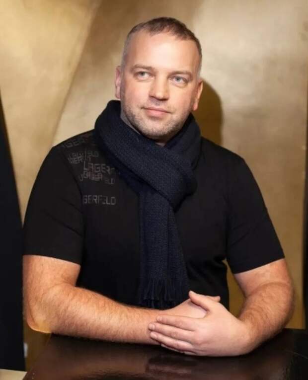 ЧУДЕСА ШОУ БИЗНЕСА И РОМАН ПОП ЗВЕЗДЫ ШЕР.