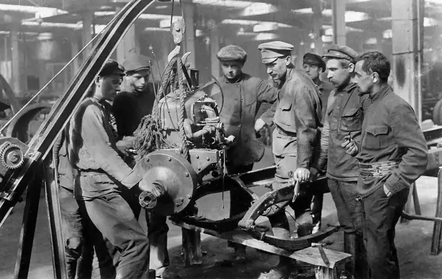 «Мощь воздушного флота зиждется на двух данных». К 100-летию «Аэрофлота»