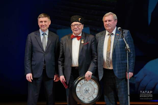 Рәдиф Гаташның 85 яшьлек юбилеена багышланган әдәби-музыкаль кичә узды