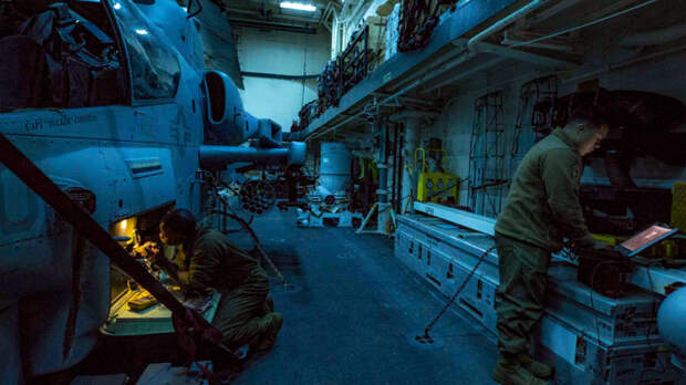 Американское судно Kearsarge с сотнями морпехов движется в сторону Сирии