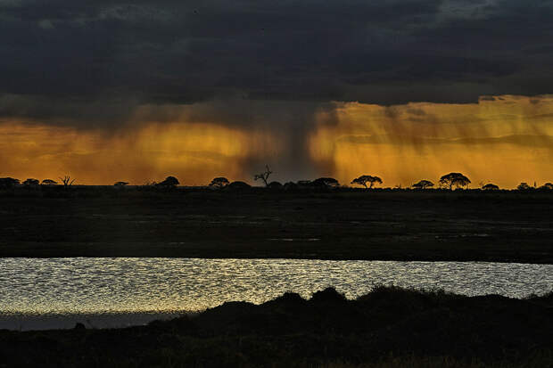 Закат в Национальном парке Амбосели