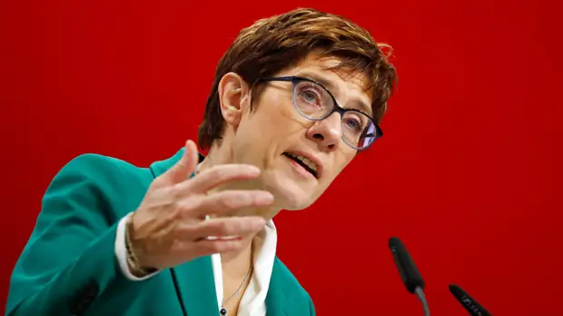 Эксперт прокомментировал избрание Крамп-Карренбауэр главой ХДС