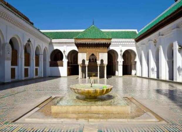 Здесь расположен самый старый университет в мире Морокко, в мире, люди, факты