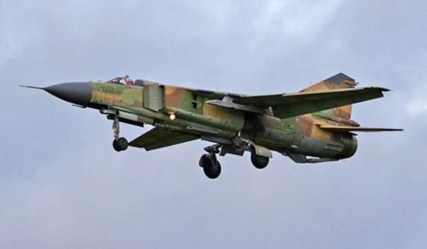 Сирийцы выжгли боевиков ИГ на подступах к авиабазе в Дейр-эз-Зоре.