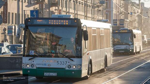 Петербург получит 60 новых автобусов на экологичном топливе