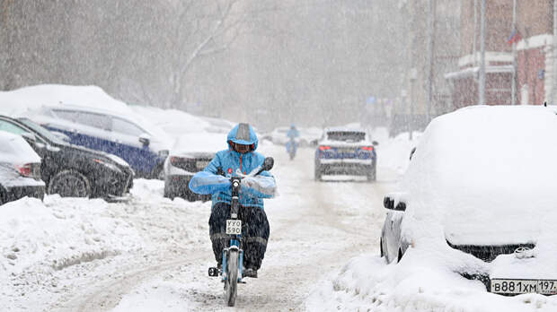 Синоптик Шувалов: сугробы в Подмосковье не растают раньше середины апреля