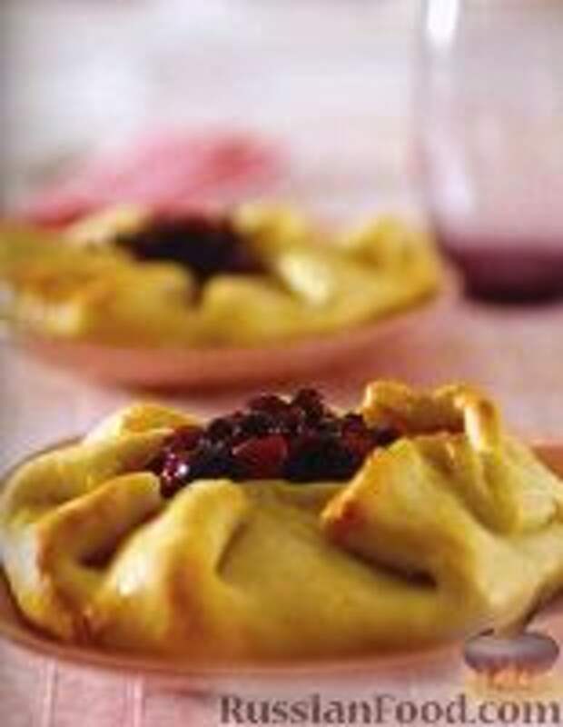 Фото к рецепту: Открытый ягодный пирог