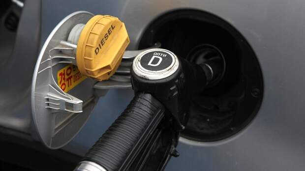 В Москве на всех АЗС снова повысили цены на дизельное топливо