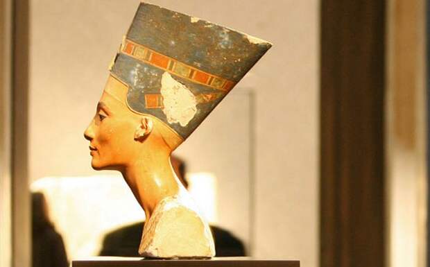 Сенсация: найдена гробница Нефертити