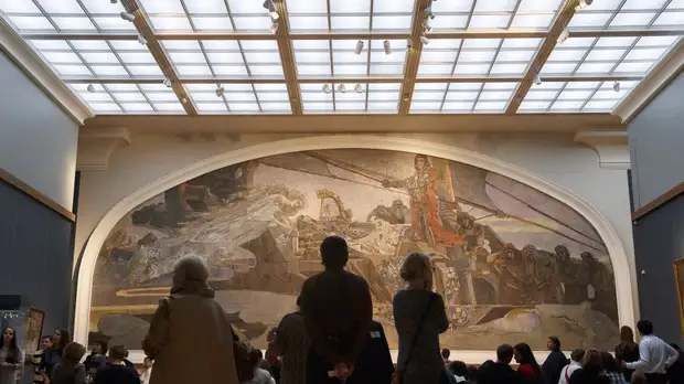 «В поддержку современного искусства»: обнажившийся в Третьяковке художник объяснил мотивы своего поступка