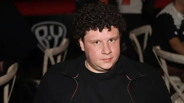 «Именно социальная драма рождает современный юмор»: Евгений Кулик о сценариях, продвижении в YouTube и сериале «Два»