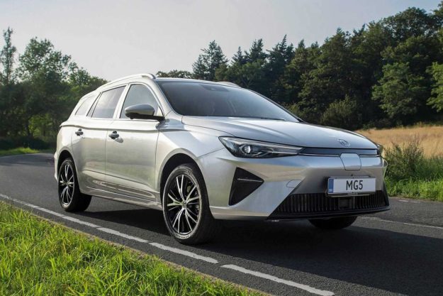 MG5-электрический-ev-караван-европа-продажа-2021-proauto-01
