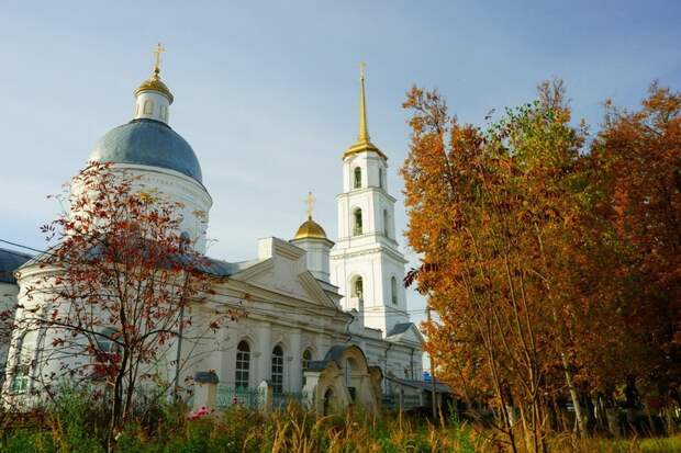Удивительная церковь-музей, в котором фрески выполнены по эскизам Васнецова и Нестерова