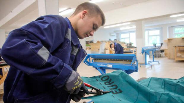 Собянин: Резидент ОЭЗ Москвы обучает специалистов в рамках нацпроекта «Кадры»