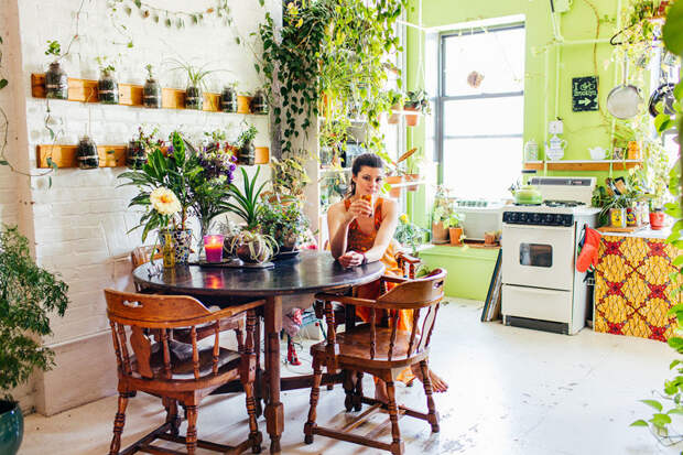 Американская модель Саммер Рейн Оукс невероятно впечатляющая девушка.    девушка, модель, растения