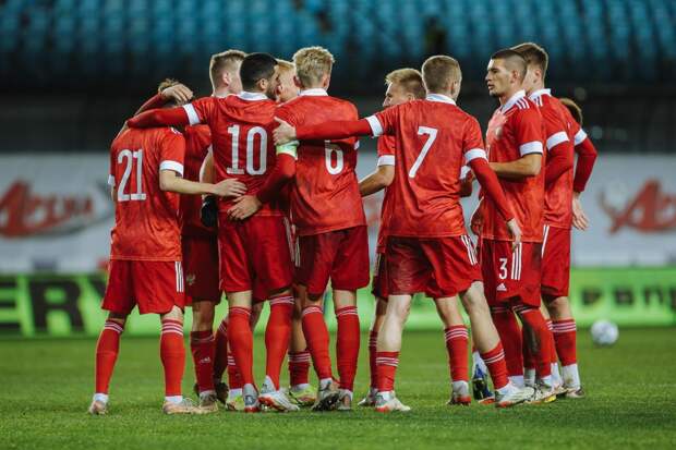 Молодежная сборная России по футболу победила Испанию в квалификации Евро-2023