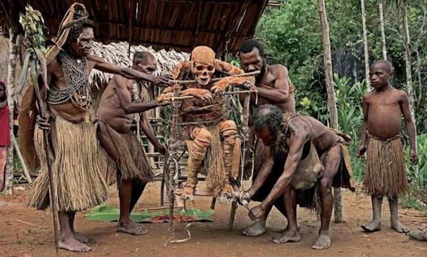 Шокирующие Обычаи Племени Папуасов