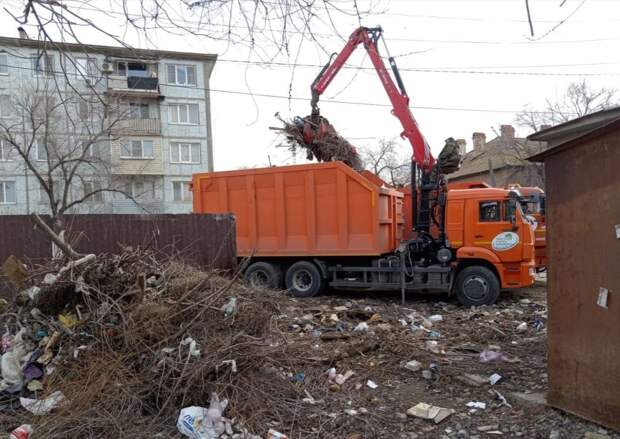 Астраханский январь не досчитался более двух тысяч тонн мусора