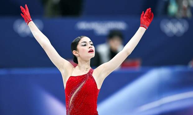 «Мне стыдно перед болельщиками» Петросян рискнула и проиграла. Российские фигуристы впервые за 66 лет остались без медалей