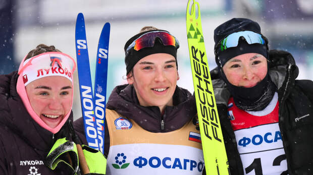 «Первый раз в жизни такое»: победу Крупицкой в марафоне на чемпионате России затмило столкновение Кудисовой с собакой