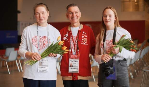 Сергунина: Более 12,4 тыс. волонтеров помогают на выставке «Россия»