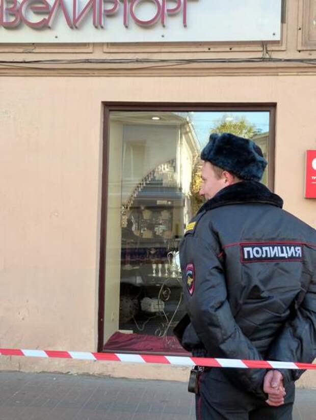 В Петербурге возбуждено уголовное дело против полицейского за применение насилия