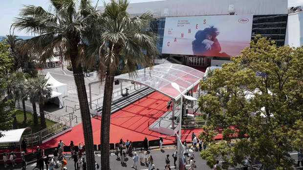 Организаторы Каннского фестиваля: отключение света не повлияет на главный приз