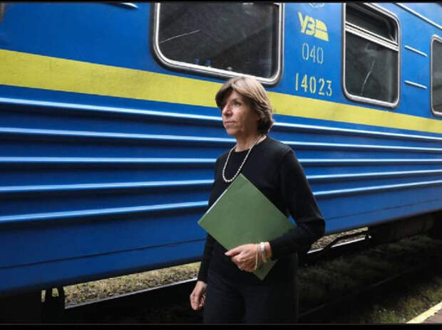 Глава МИД Франции прибыла на Украину