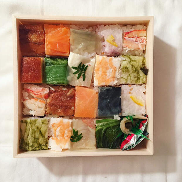 Mosaic Sushi