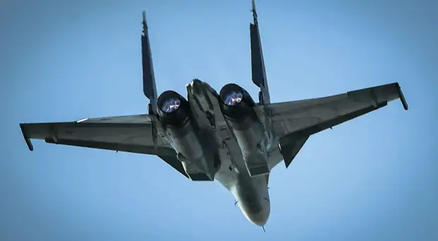 Пересёк госграницу России: что известно об инциденте с британским эсминцем Defender в Чёрном море