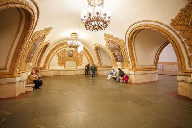 10 самых красивых станций метро Москвы 10 самых красивых станций метро Москвы