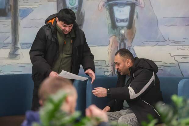 В Госдуме призвали не пускать в страну мигрантов без полисов ДМС