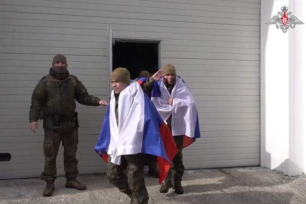 Обнародованы новые кадры с находившимися в плену ВСУ российскими бойцами