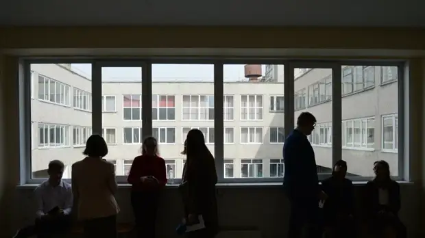 Минпросвещения планирует ввести каникулы в школах с 30 октября по 7 ноября