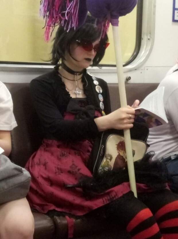 Модники и чудаки из метро