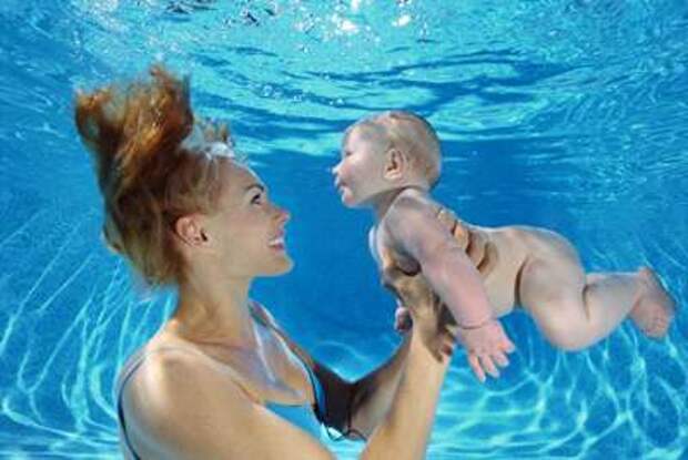 плавание с грудным ребенком