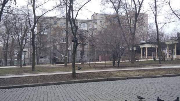 Ситуация в Донбассе: спецкор показал кадры из Донецка спустя день после обстрела ВСУ